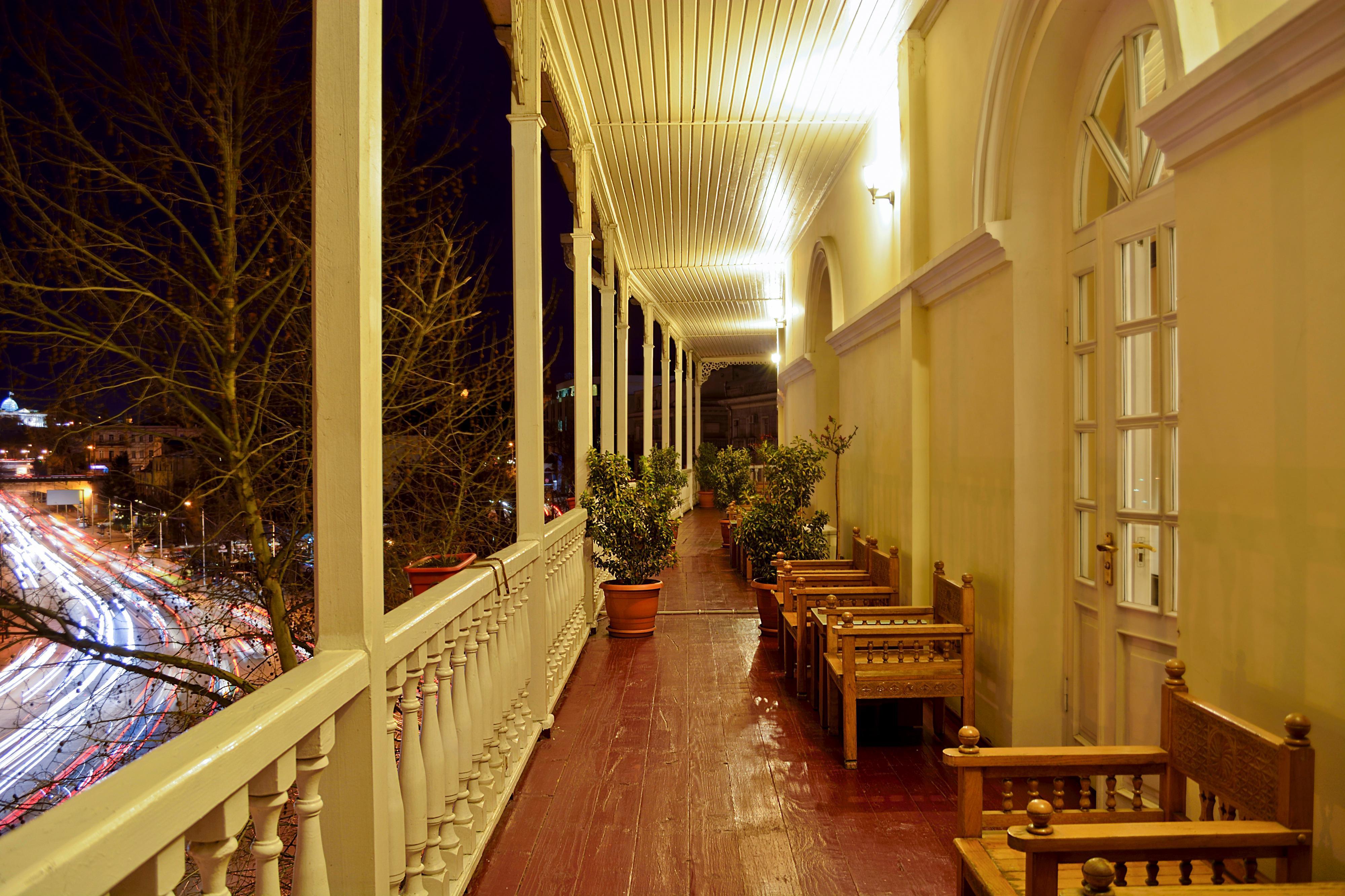 Отель River Side Тбилиси Экстерьер фото